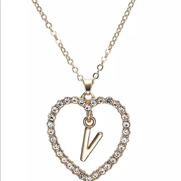 V) FASHION JEWELRY NECKLACE - Picture 1 of 5